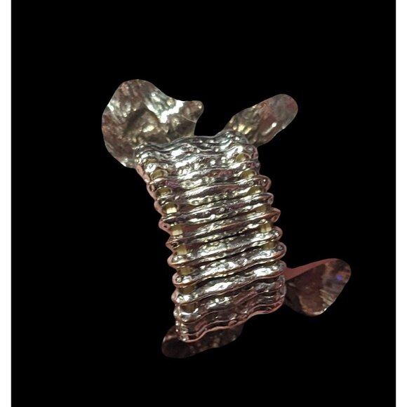 Chunky Floral Black And White Stretch Statement Ring Size 6 1/2 - Picture 6 of 16